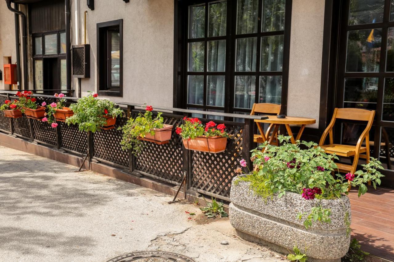 Bed And Breakfast Vijecnica Sarajevo Exterior foto