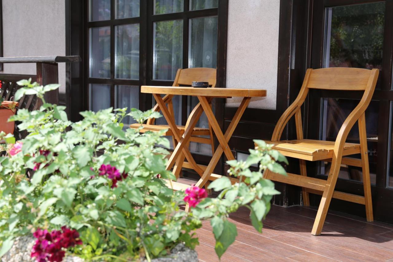 Bed And Breakfast Vijecnica Sarajevo Exterior foto