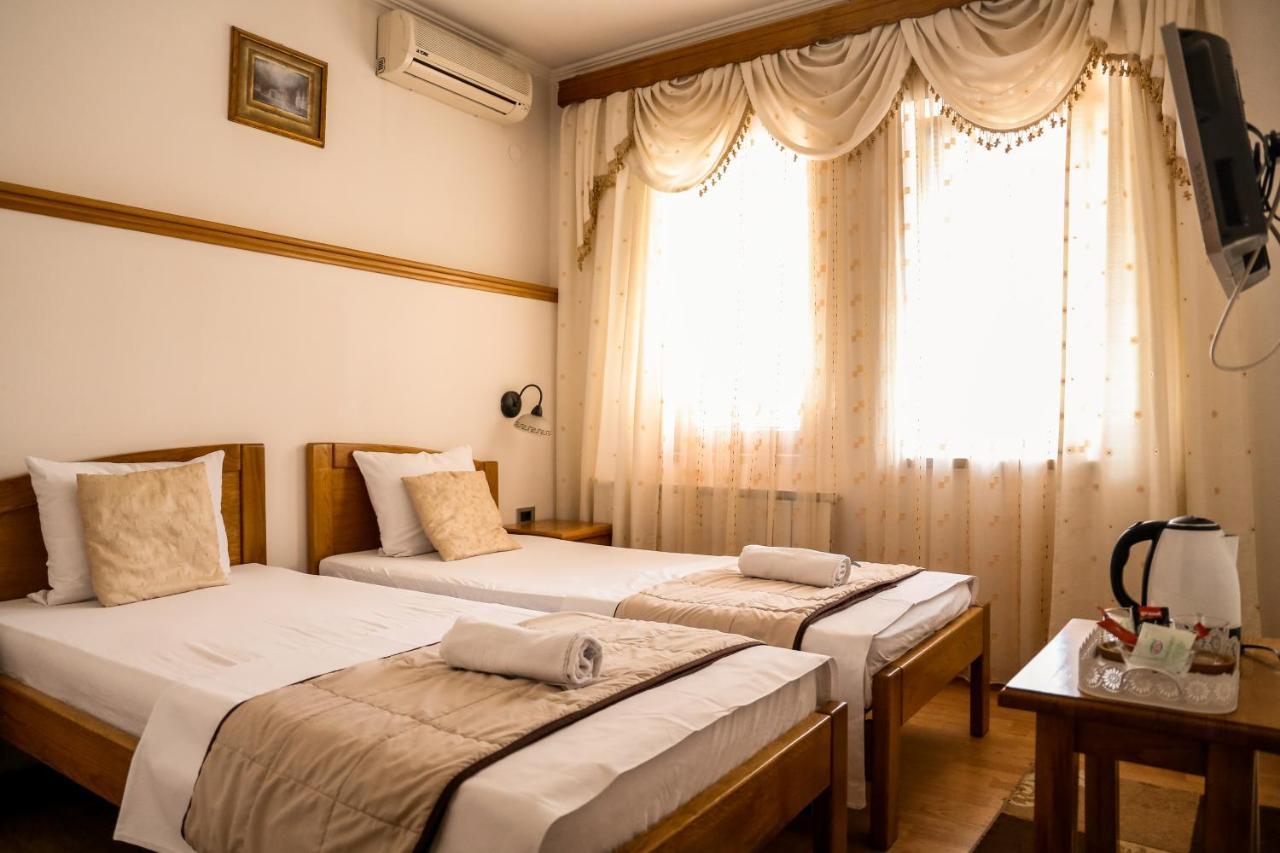 Bed And Breakfast Vijecnica Sarajevo Exterior foto